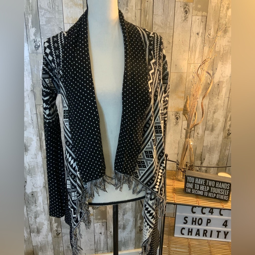 Beautiful Quicksilver fringed cardigan. Size XS/S